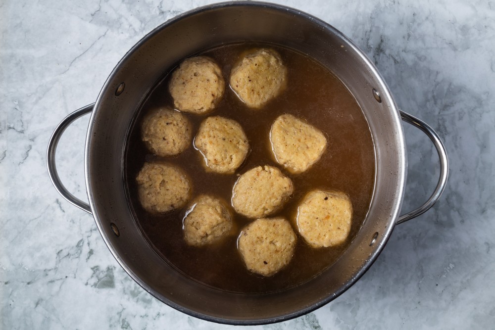 https://cookingwithcarbs.com/wp-content/uploads/2021/03/fluffy-matzo-ball-soup-setup5-min.jpg